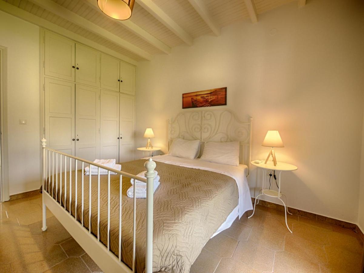 Cozy Family Friendly Apartment With Large Garden Close To Beaches - Dirella Kynopiástai Exterior foto