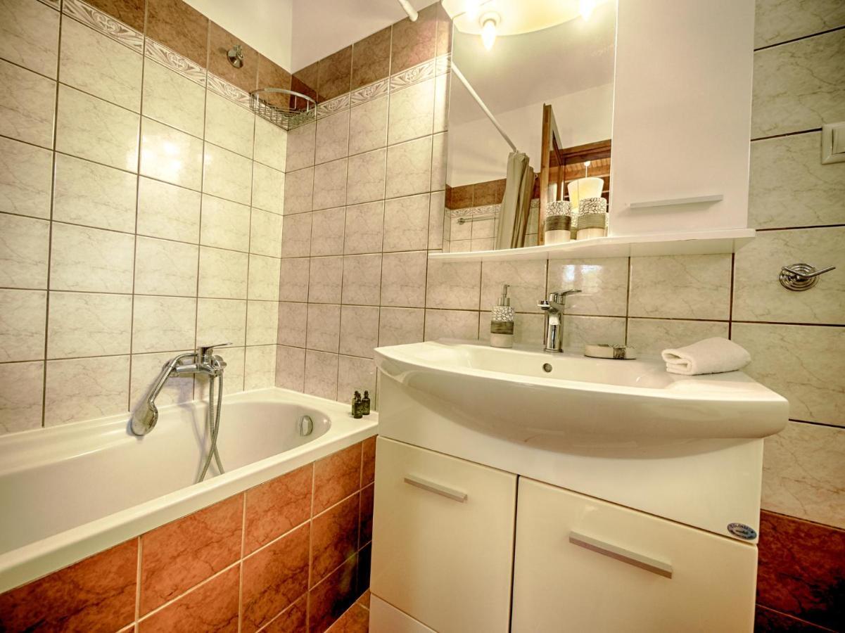 Cozy Family Friendly Apartment With Large Garden Close To Beaches - Dirella Kynopiástai Exterior foto