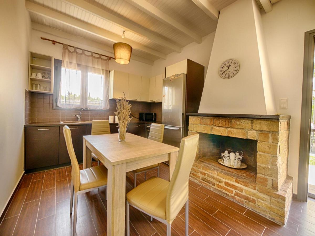 Cozy Family Friendly Apartment With Large Garden Close To Beaches - Dirella Kynopiástai Exterior foto